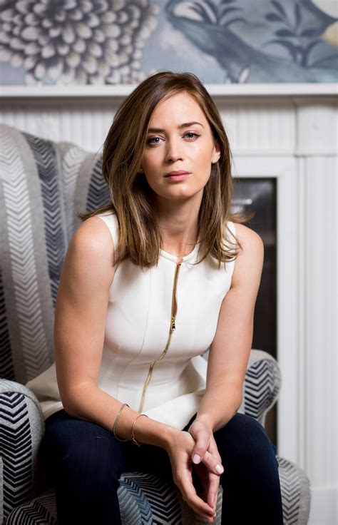 Emily Blunt Archives .